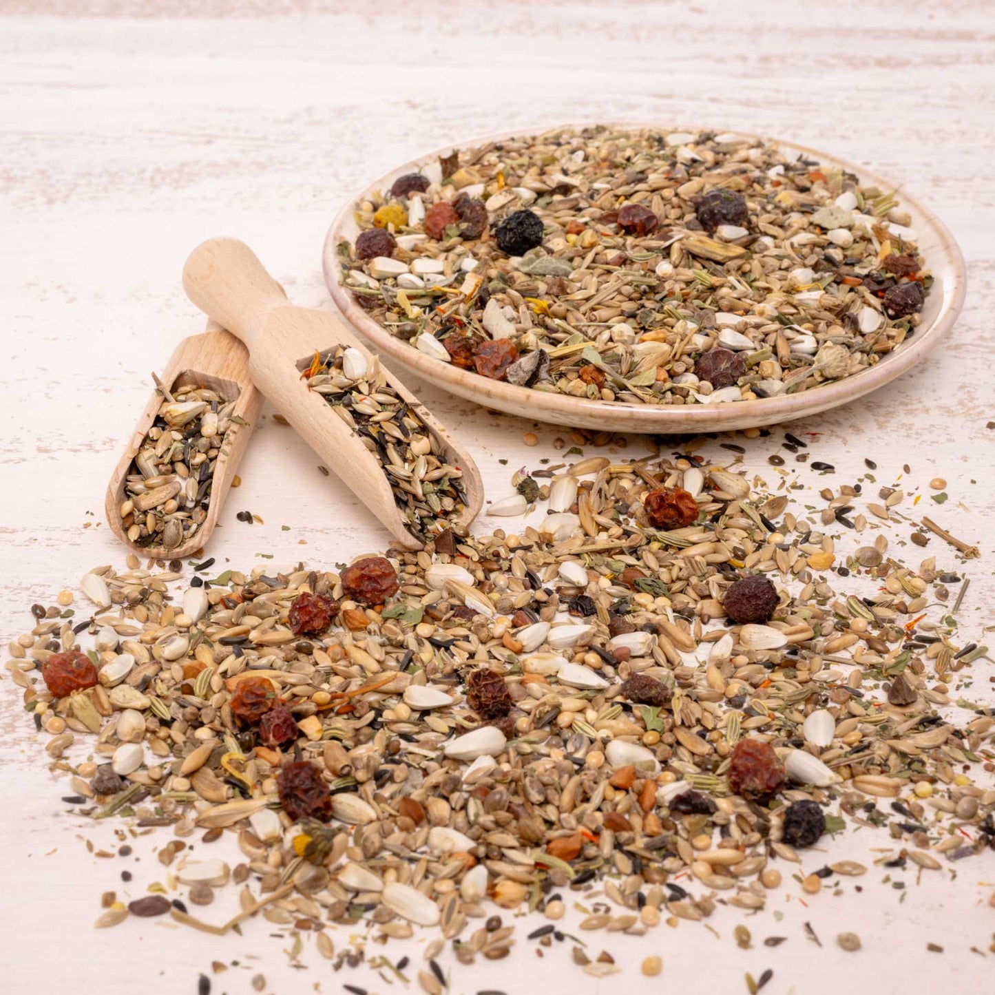 Kräuterapotheke Agaporniden – hochwertiges Futter für Agaporniden mit Kräutern & Beeren