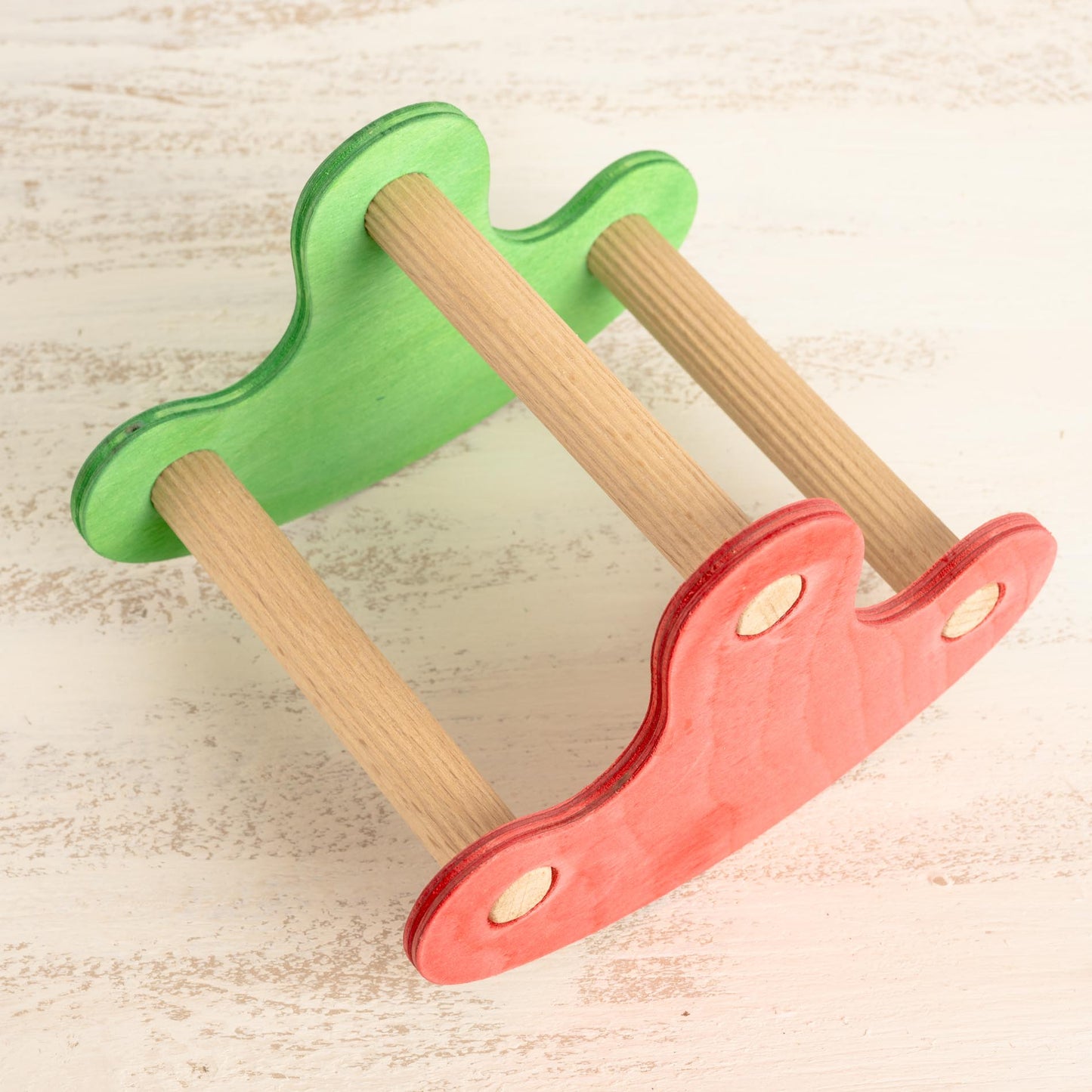 Bunte Schaukel-Wippe – Spiel- und Sitzspaß für kleine Vögel – Sittichspielzeug