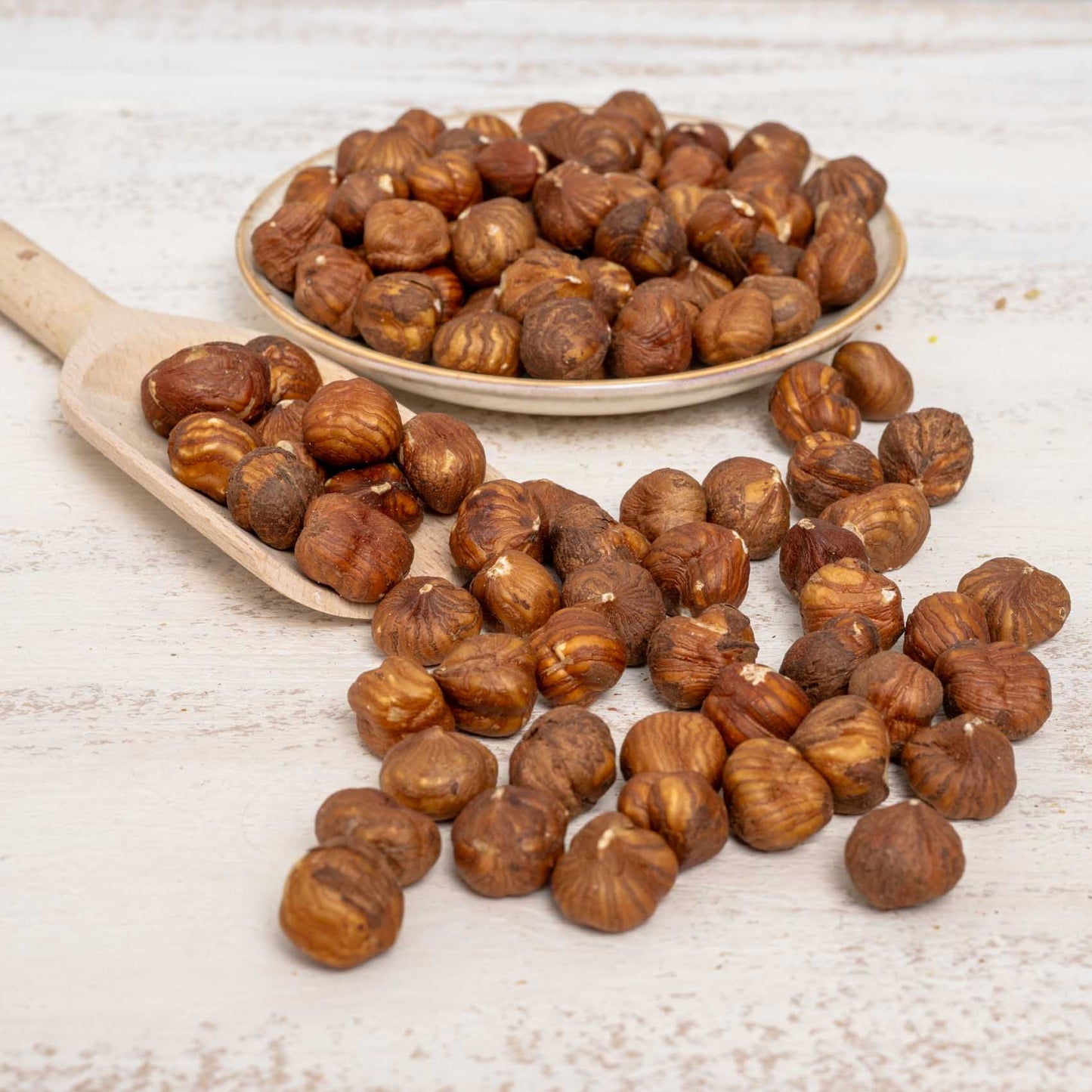 Haselnusskerne – Naturbelassener Energiespender für Papageien