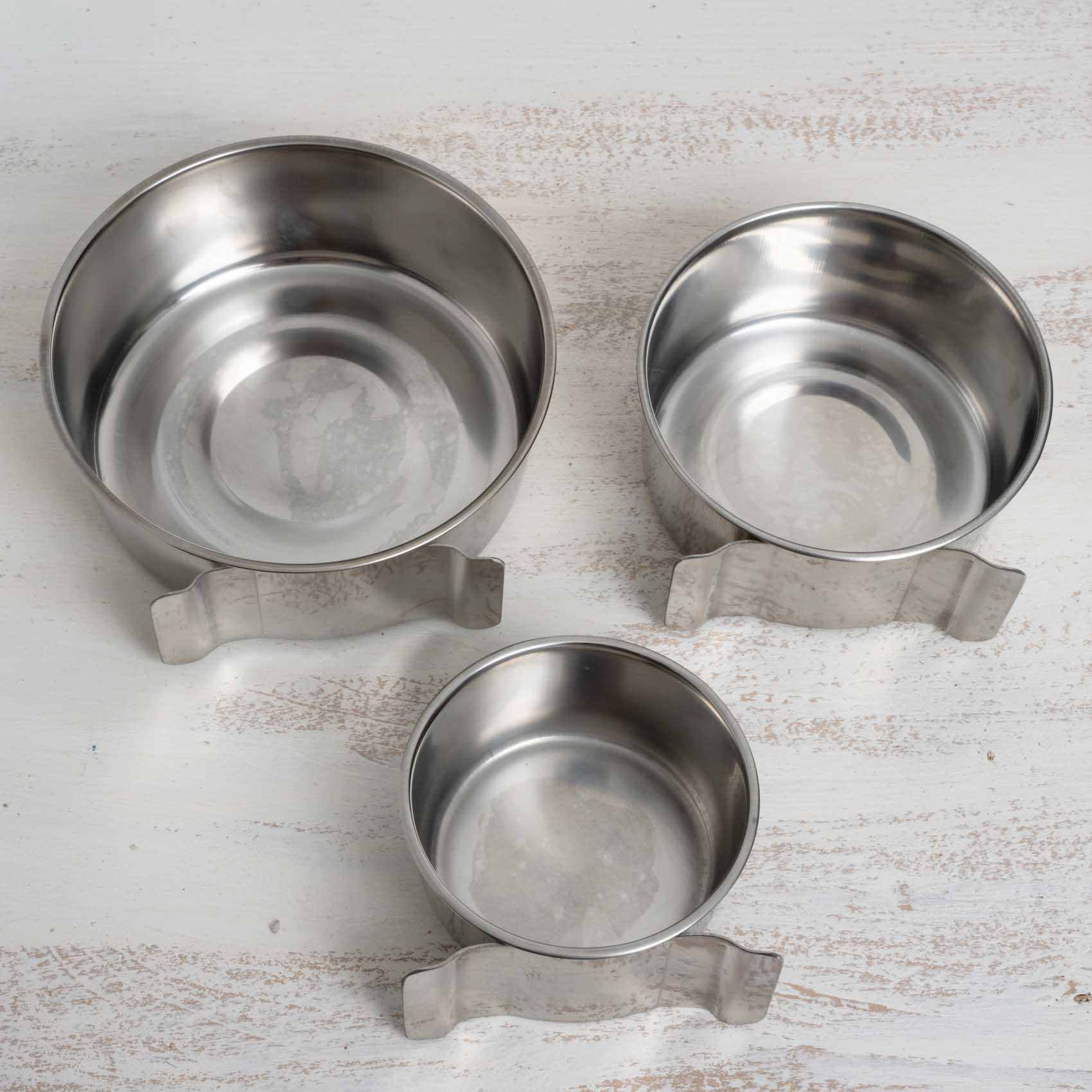 Edelstahlnäpfe mit Halteplatte zum Einschieben