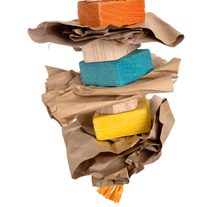 Knabberpapier mit buntem Holz -  Papageienspielzeug