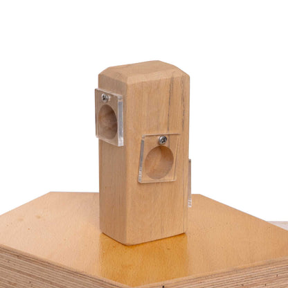 Versteckspielturm mit 3 Türchen für Sittiche und kleine Papageien