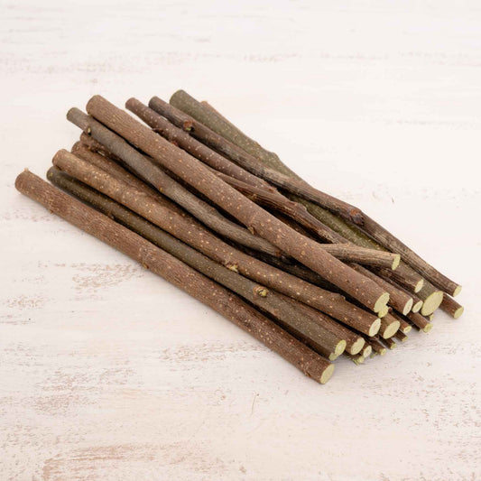 Knabberholz-Bund – Naturspielzeug für Papageien